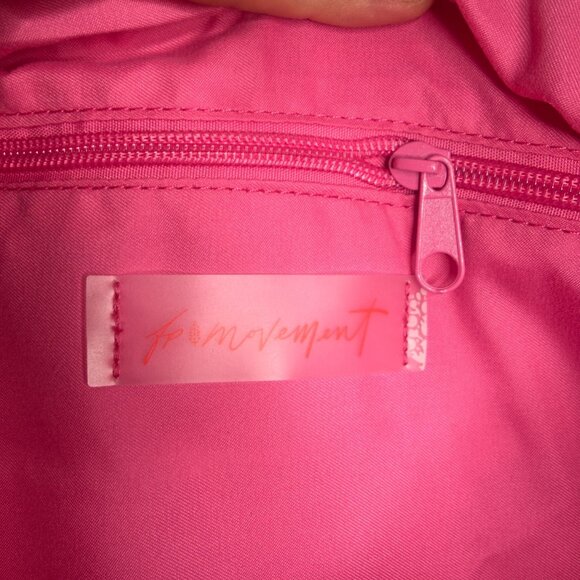 NWT Free People Movement Quilted Carryall Shoulder Bag ONE SIZE (Bubblegum/Pink) - Picture 7 of 16